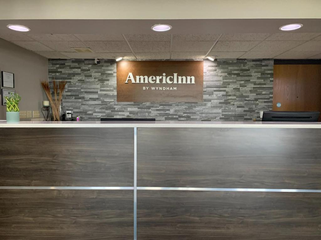 Americinn By Wyndham Stuart Exterior foto