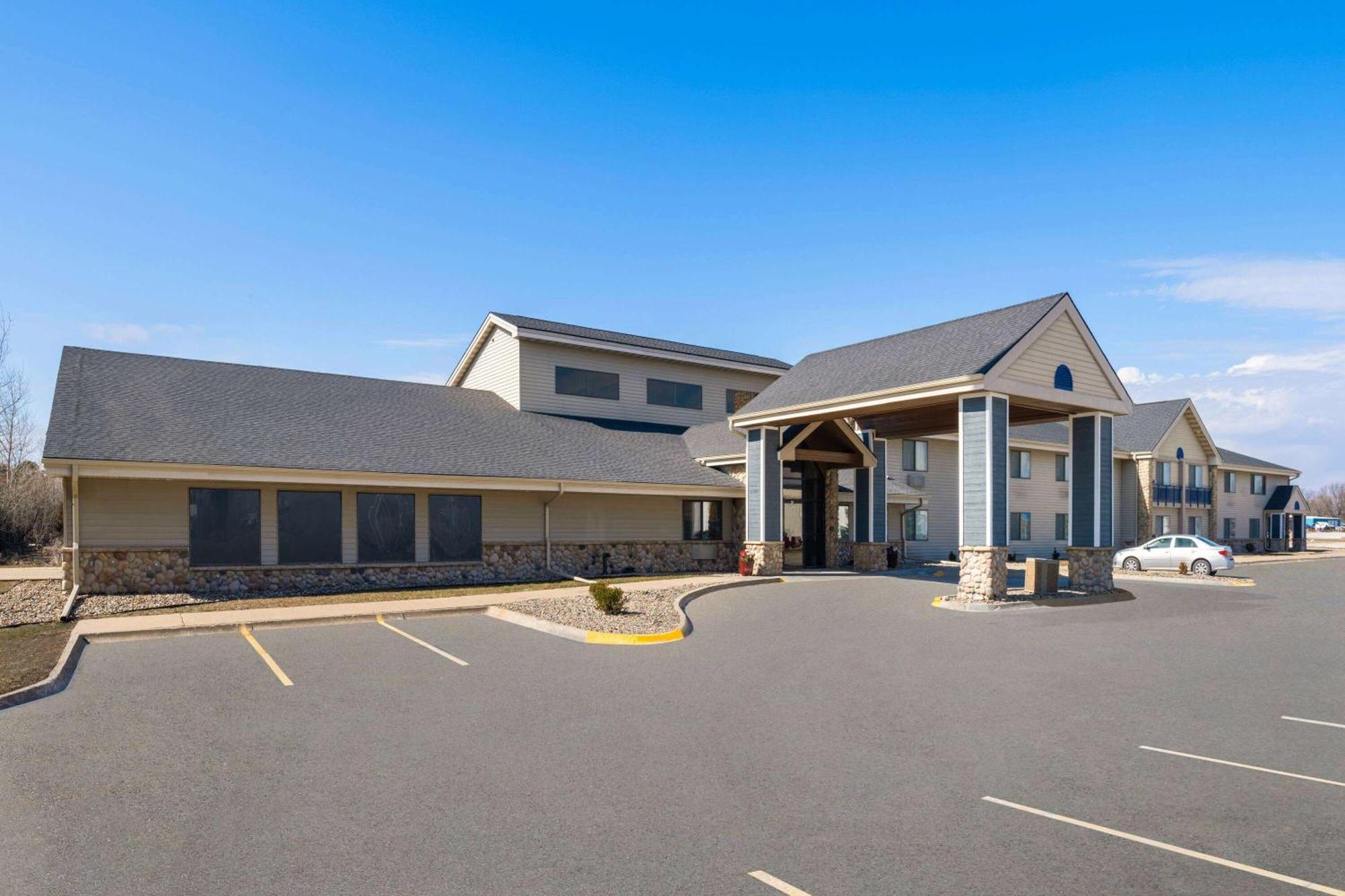 Americinn By Wyndham Stuart Exterior foto